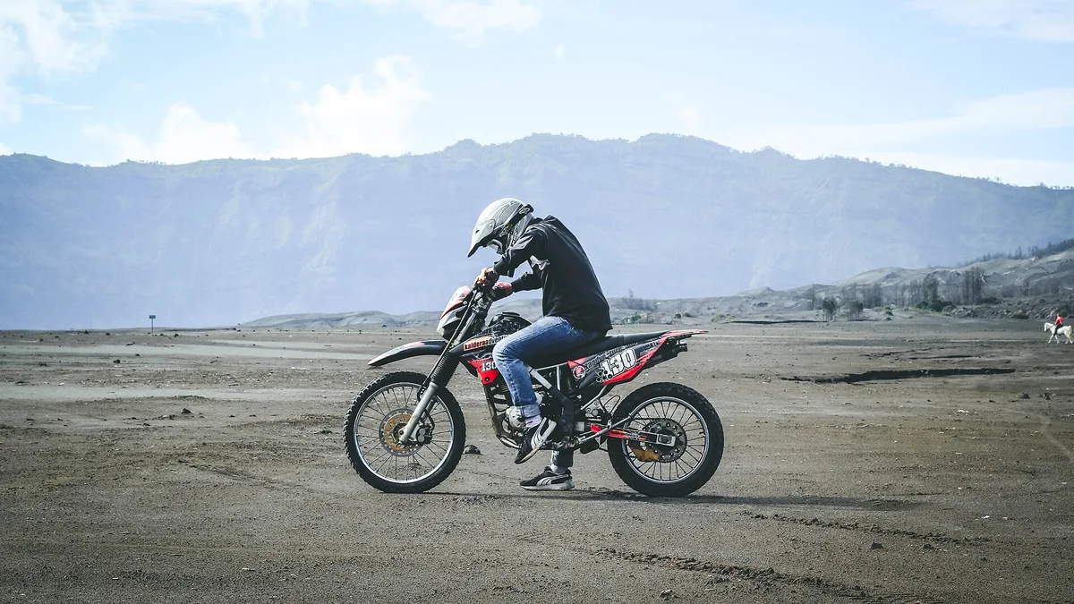 Motor Trail, Supermoto, dan Adventure: Beda Karakter dan Peruntukannya
