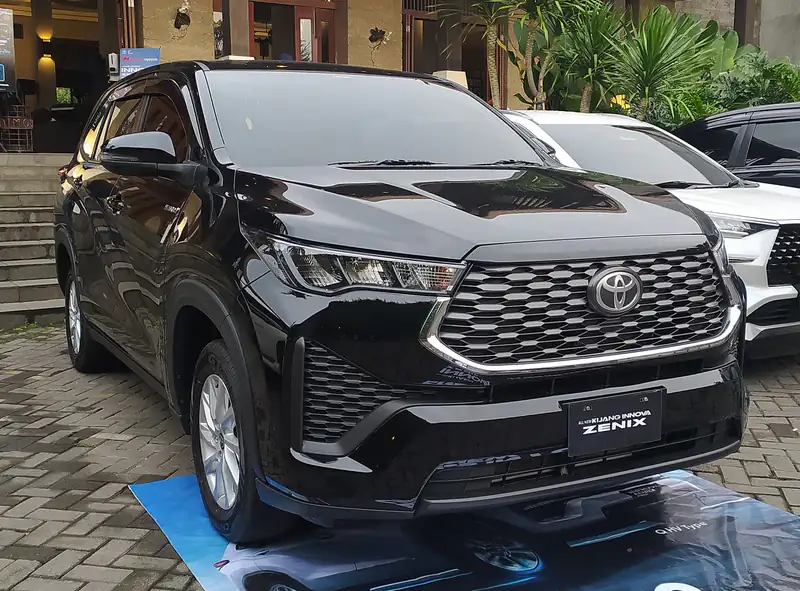 Toyota Kijang Innova Zenix